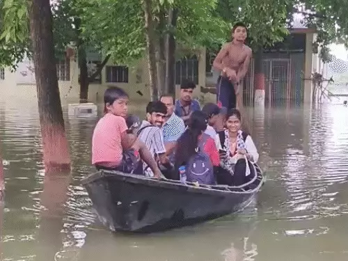 बिहार में बाढ़ का कहर जारी, 41 लाख से ज्यादा लोग प्रभावित; भागलपुर में 5 की मौत