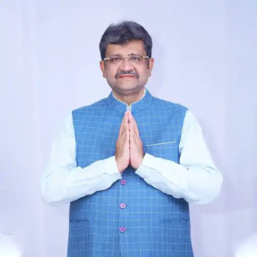 3,383 करोड़ की संपत्ति वाले भाजपा विधायक बने भिखारी, घाटकोपर की सड़कों पर मांगते दिखे मदद
