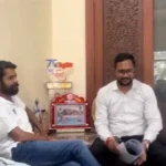 NSUI ने ABVP कार्यालय पहुंचकर राहुल गांधी के ‘छात्रों की गूंज’ कार्यक्रम का दिया न्योता