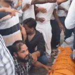 सपा नेता पवन यादव की हत्या के बाद हाईवे जाम, 2 करोड़ मुआवजे और नौकरी की मांग; पुलिस मुठभेड़ में 2 आरोपी घायल