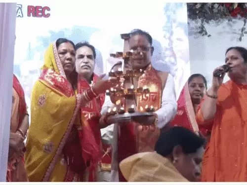 छत्तीसगढ़ में ‘आशीर्वाद के दीये’ कार्यक्रम पर सियासत, कांग्रेस ने खर्च और टेंडर को लेकर उठाए सवाल