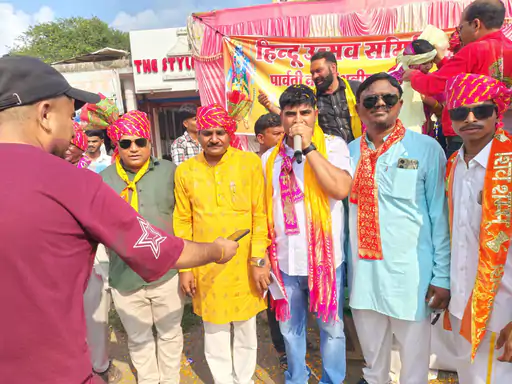 आष्टा में बाबा रामदेव की दसवीं का पर्व मनाया गया, पार्वती नगर और अलीपुर में निकली शोभायात्रा