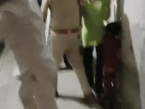 पलवल में शराबी पिता ने पुलिस टीम से की मारपीट, SPO की वर्दी फाड़ी; परिवार ने भी लगाए पिटाई के आरोप
