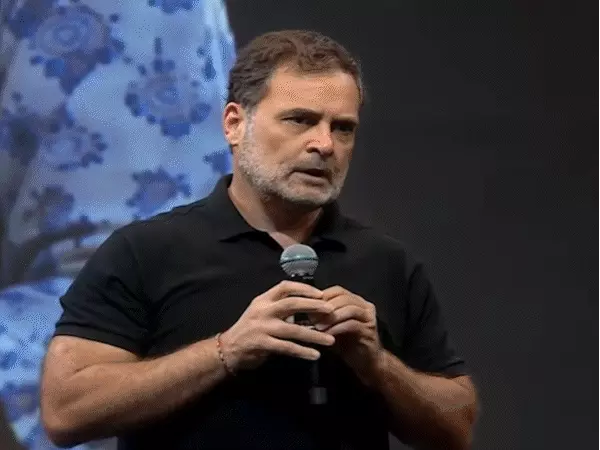 Rahul Gandhi as Professor: Gen-Z Students के साथ 1 घंटे की Class, PPT में Teachers के 10 लाख पदों का मुद्दा