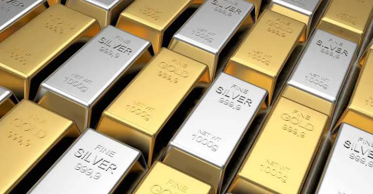 Gold Rate Today: सोने की कीमत ₹2409 गिरी, चांदी भी ₹3967 सस्ती