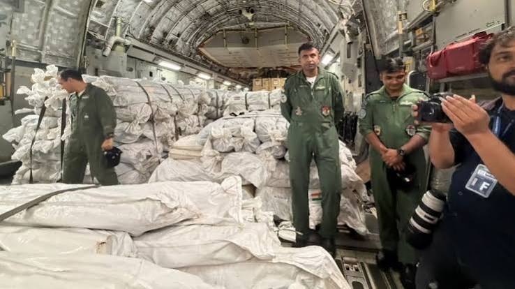 India-Nepal Relief: बाढ़ से तबाह Nepal के लिए भारत ने भेजी 8वीं बड़ी मदद