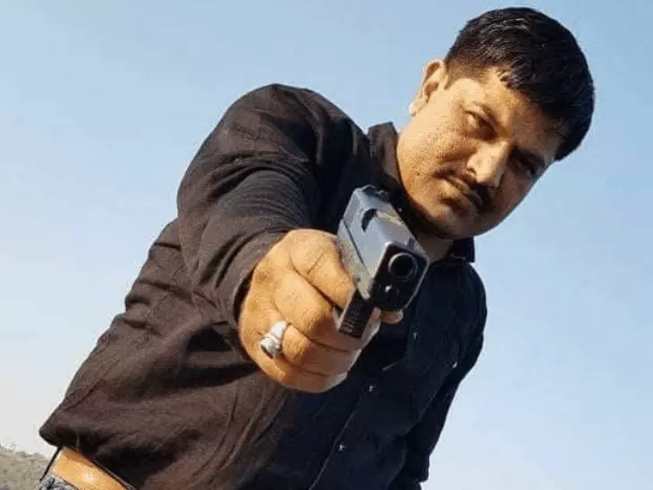 इंदौर में हेड कॉन्स्टेबल फिरोज खान की 46 अचल संपत्तियों का खुलासा, बाजार मूल्य 64 करोड़ रुपये से अधिक