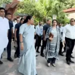 छठ की तैयारियों का जायजा लेने सुर घाट पहुंचीं CM रेखा गुप्ता, अधिकारियों को दिए सख्त निर्देश