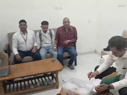 इंदौर में नगर निगम का सब इंजीनियर 5 हजार की रिश्वत लेते ट्रैप, 1.12 लाख का बिल पास कराने मांगी थी रकम