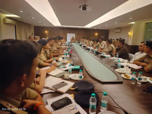 त्योहारों में रायपुर के बाजारों को जाम से बचाएंगे ट्रैफिक वार्डन, IG ने पुलिस को दिए निर्देश