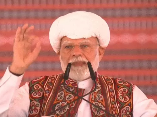 PM Modi on Rahul Gandhi: ‘आलू से सोना’ पर मोदी का तंज, बोले- बनासकांठा का आलू World Famous, यहां कोई ऐसा दावा नहीं करता