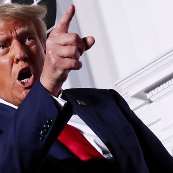 H-1B Visa Fee विवाद: अमेरिकी कोर्ट ने ट्रंप प्रशासन का 1 लाख डॉलर शुल्क रद्द किया, राजनीति गरमाई