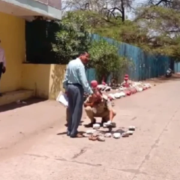 भोपाल में सनसनीखेज वारदात: युवक ने खुद पर किए चाकू से कई वार, लिव-इन पार्टनर पर भी हथौड़े से हमला