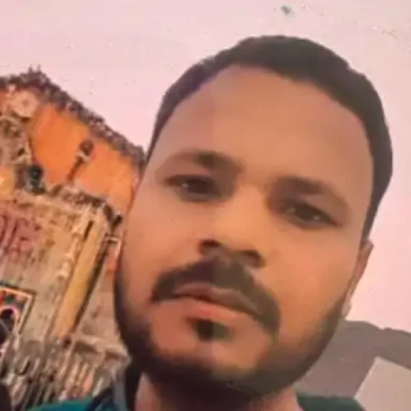 नाबालिग छात्रा को अश्लील मैसेज और शादी का दबाव, पीटी टीचर पर भाई को छात्रों से पिटवाने का आरोप