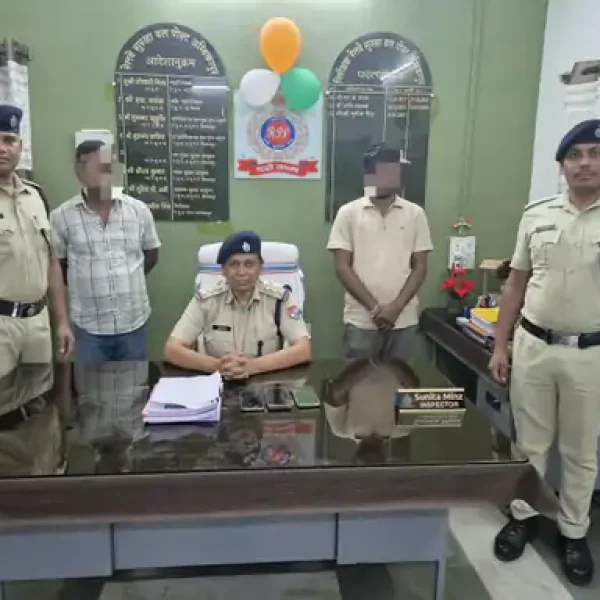 रेलवे टिकट दलाल गिरोह का भंडाफोड़, 3 गिरफ्तार; 3.68 लाख के 60 टिकटों का खुलासा