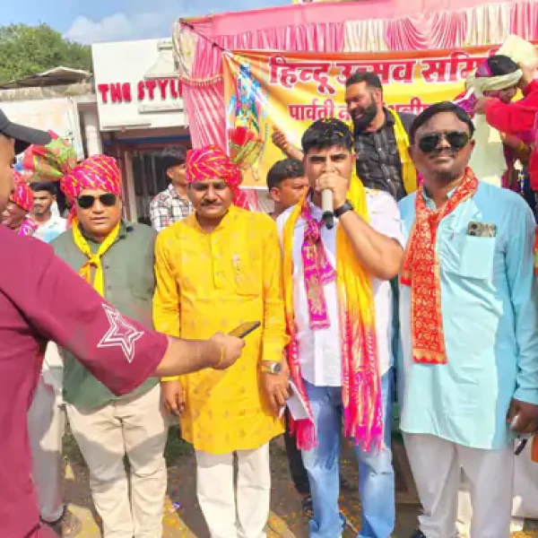 आष्टा में बाबा रामदेव की दसवीं का पर्व मनाया गया, पार्वती नगर और अलीपुर में निकली शोभायात्रा