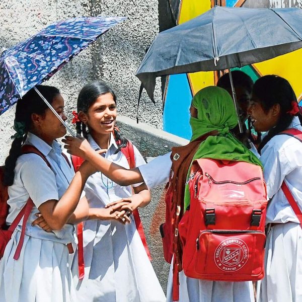 MP Heatwave Alert: भोपाल में नर्सरी से 8वीं तक स्कूल बंद, भीषण गर्मी से राहत का फैसला
