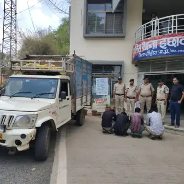 सीहोर में बिजली तार चोरी करने वाला गिरोह पकड़ा, 5.80 लाख का सामान जब्त