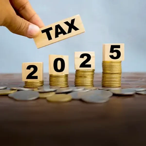 1 April से बदल जाएंगे इनकम टैक्स नियम, जानिए आम लोगों पर क्या असर पड़ेगा