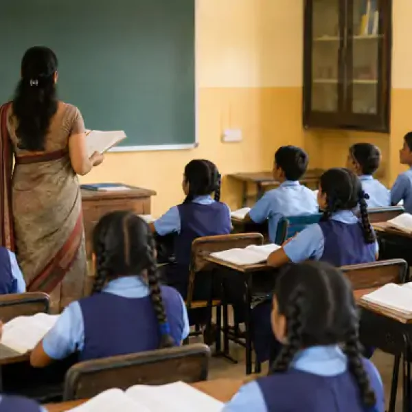 स्वामी आत्मानंद स्कूलों की भर्ती प्रक्रिया में बड़ा बदलाव, अब पूरे प्रदेश में होगी CBT परीक्षा