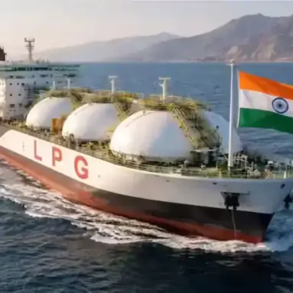 अमेरिका बना भारत का सबसे बड़ा LPG और LNG सप्लायर, होर्मुज संकट के बाद बदली ऊर्जा रणनीति