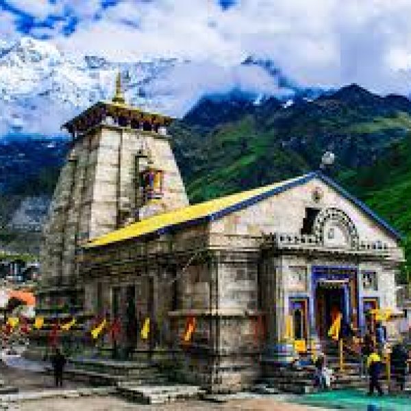Kedarnath ट्रेकिंग मार्ग पर दर्दनाक हादसा, खाई में गिरे 2 यात्री, 1 की मौत