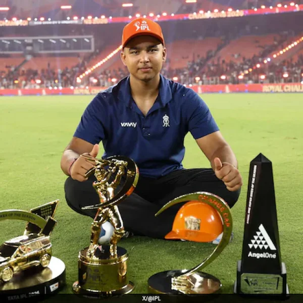 वैभव सूर्यवंशी की ब्रांड वैल्यू में रॉकेट सी तेजी, IPLमें रनों का अंबार लगाने के बाद 100 फीसदी तक बढ़ाई ऐड फीस- सूत्र