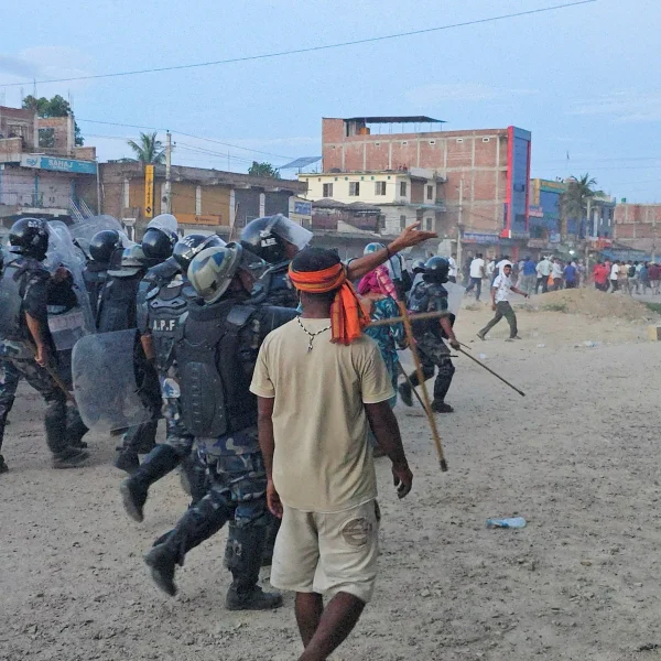 Nepal Violence: सांप्रदायिक हिंसा के बाद नेपाल में हालात सुधरे, कई इलाकों से हटाया कर्फ्यू; शांति के लिए समझौता