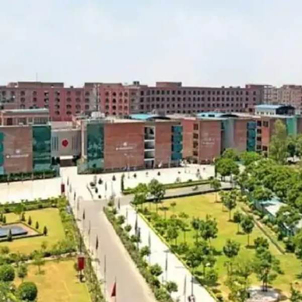 LPU Impact Feature: ₹2.5 करोड़ तक के प्लेसमेंट, Industry-Based Degree और Global Tech Experience से इंजीनियरिंग शिक्षा को नई दिशा