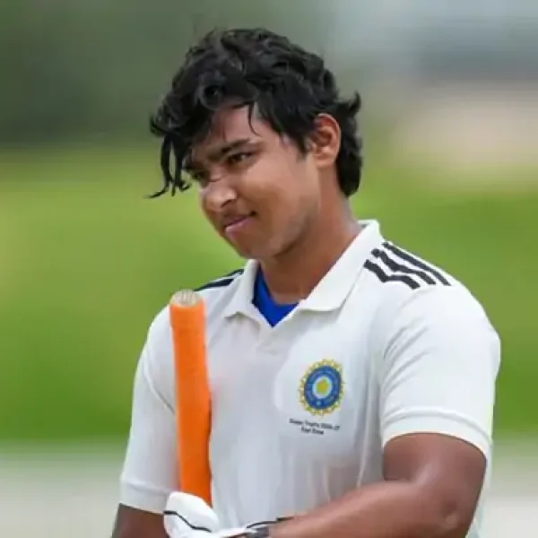 Suryavanshi की Batting देखने उमड़ी हजारों की भीड़, 93 मिनट तक Chepauk में दिखा शानदार नजारा