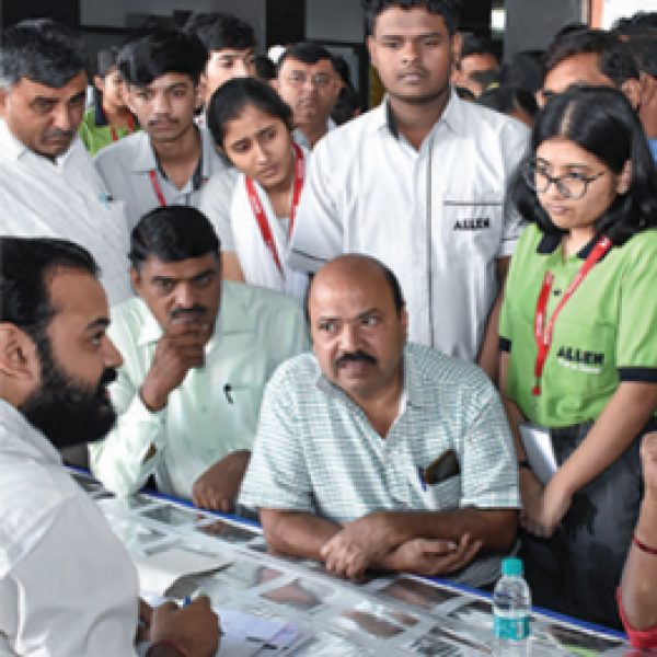 Kota Coaching City, Kota Admission 2026, JEE NEET Coaching Kota, Kota Students Rush, Coaching Hub India