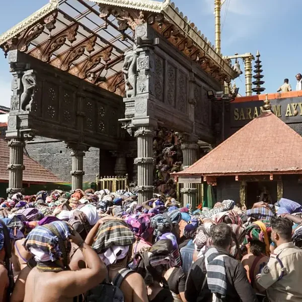 Sabarimala विवाद: सरकार ने Supreme Court से कहा- धार्मिक मामलों में न हो दखल
