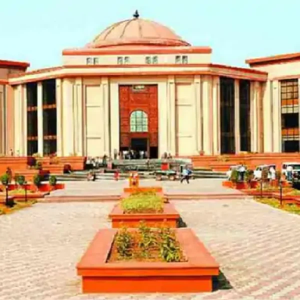 छत्तीसगढ़ हाईकोर्ट का बड़ा फैसला: बीमार सास-ससुर को छोड़ने का दबाव बनाना मानसिक क्रूरता, तलाक बरकरार