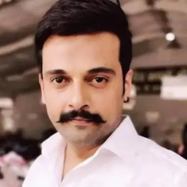 भोपाल में एक्टर राहुल चेलानी से मोबाइल स्नैचिंग: स्टेशन के बाहर बदमाशों ने दिया वारदात को अंजाम