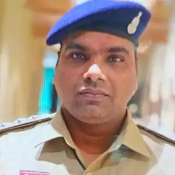 अवैध शराब पर कार्रवाई में लापरवाही, गोबरा नवापारा थाना प्रभारी दीपेश जायसवाल निलंबित